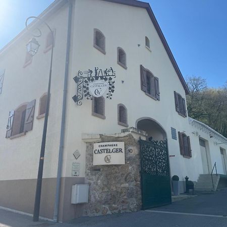 Castelger Bed & Breakfast Vauciennes  Екстериор снимка