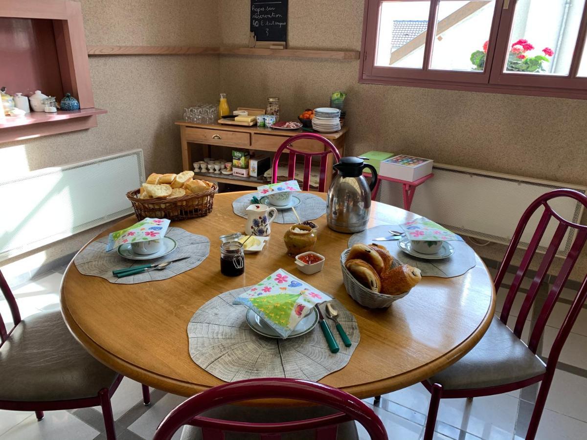 Castelger Bed & Breakfast Vauciennes  Екстериор снимка